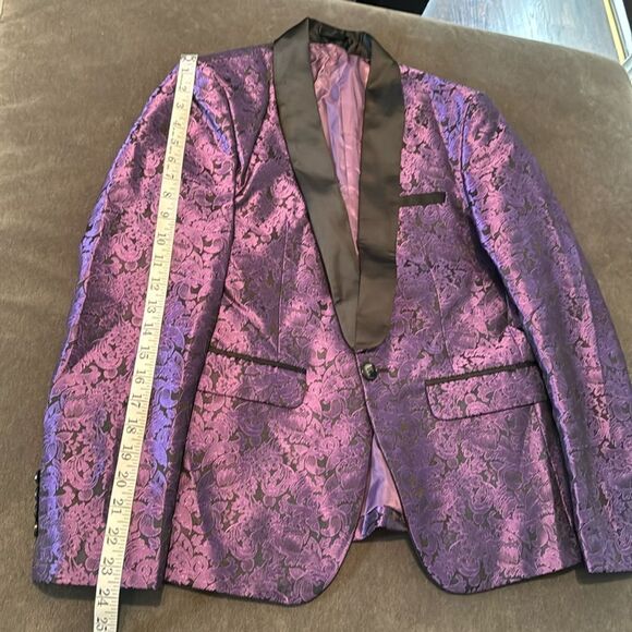 Men’s Purple Paisley Tuxedo Jacket Prom Party Wedding Size 30 NWOT - Picture 9 of 11